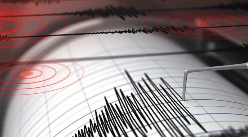 3 Dakika Boyunca Salladı! 8,2’lik Büyük Deprem Paniği: Tsunami Alarmı Verildi