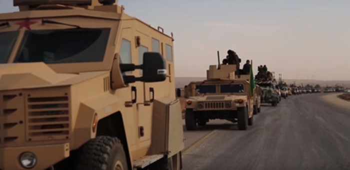 ABD'nin Verdiği Zırhlı Araçlarla PKK'lı Teröristler Türkiye Sınırında Şov yaptı
