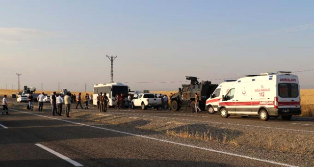  Diyarbakır'da Polis Aracıyla Sivil Araç Çarpıştı: 5 Ölü 5 Yaralı!