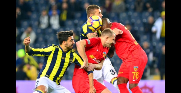 Fenerbahçe Kadıköy'de Yıkıldı! 90 + 5'te Yediği Golle Berabere Kaldı