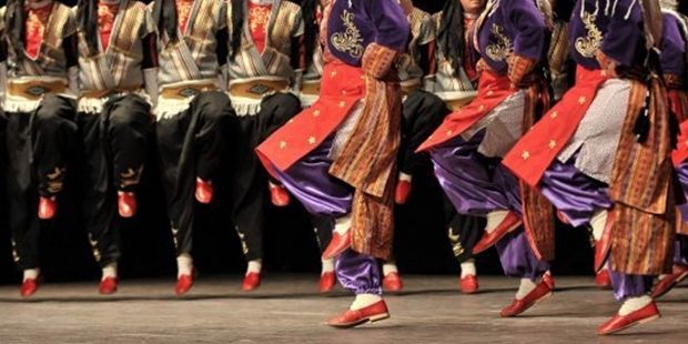 Flaş! Türkiye’den Yurt Dışına Halk Oyunları Gösterisi İçin Giden Dansçılar İltica Etti