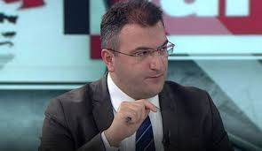 Gazeteci Cem Küçük'ten Flaş İddia: “Galatasaray Kongresinde Hakan Şükür ve Arif Erdem’i İhraç Etmeyen 250 Kongre Üyesi İfadeye Çağrılacak”