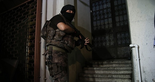 İstanbul Emniyeti'nden DEAŞ Operasyonu: 82 Terörist Yakalandı!