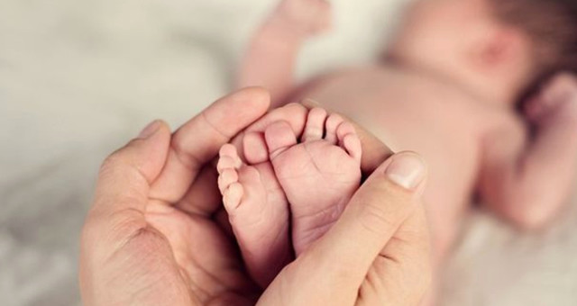 Psikopat Doktor Bu Kadarına Da Pes Dedirtti! “Kız Olacak” Dediği Bebek Erkek Çıkınca Penisini Kesti