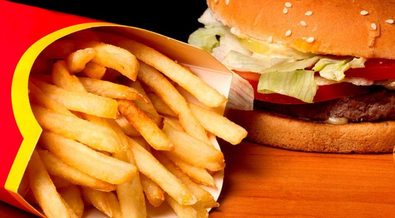 Skandal! McDonalds, Burger King ve KFC Ürünlerinde Dışkıda Bulunan Bakteri Tespit Edildi!
