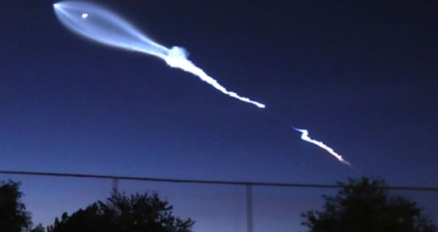 Gökyüzünde Korkutan Görüntü! ABD'li Vatandaşlar Uzaylı Sanıp Telefona Sarıldı