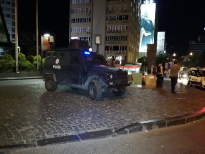 ABD'nin Saldırı Uyarısından Sonra Mecidiyeköy'de Özel Harekat Polisleri Uygulama Yapmaya Başladı