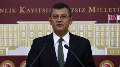 CHP’li Özgür Özel’den Abdullah Gül’e Eleştiri Yağmuru