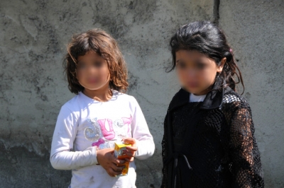 Eskişehir'de Bonzai İçen Anne ve Babalarını Polise İhbar Eden İki Küçük Kız Kardeşin Dramı Yürek Burktu!