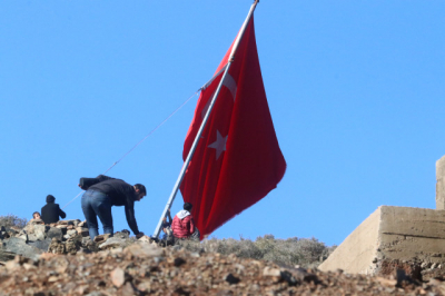 Gurur Veren Görüntüler! Dünya Sıfır Noktasına Dikilen Dev Türk Bayrağını Konuşuyor