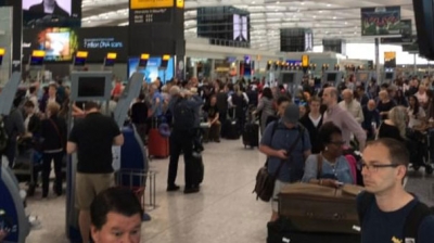 İngiltere'de Siber Saldırı Kabusu Bir Kez Daha Hortladı! Sistem Çöktü Yüzlerce Yolcu Havalimanı'nda Kaldı!