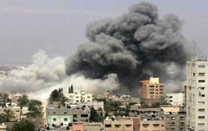 İsrail, Gazze’de Meclis’i vurdu