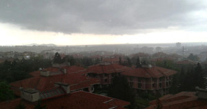 İstanbul Akşam Saatlerinde Yağmura Teslim Oldu! Yağmur Etkisini Ne kadar Sürdürecek!