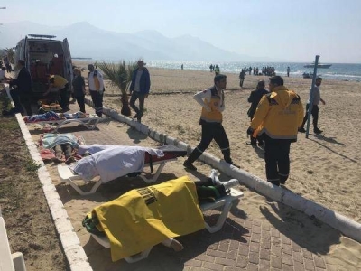 Kuşadası'nda Facia! Mülteci Botu Battı, Cesetler Kıyıya Vurdu! 