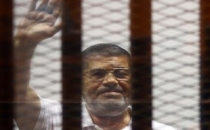 Mursi'nin Duruşmasına Erteleme