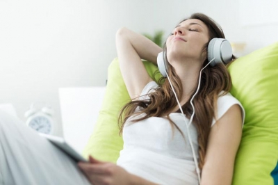 Müzik Dinlemenin Birbirinden Faydalı Yönleri! Müziğin Vücudunuza Etkileri Neler! 