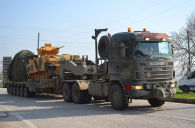 Sınırda Hareketli Anlar! Silahlar Afrin’e Çevrildi, Asker Hazırda Bekliyor