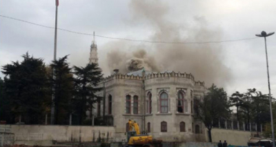 Son Dakika! İstanbul Üniversitesi’nde Korkutan Yangın: İtfaiye Ekipleri Sevk Ediliyor