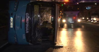 Son Dakika! İstanbul E 5 Otoyolunda Halk Otobüsü Devrildi, Yaralılar Var